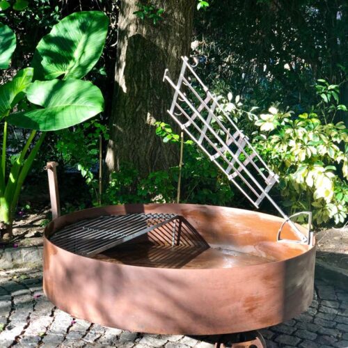 Fogón con Ruedas, parrilla y asador